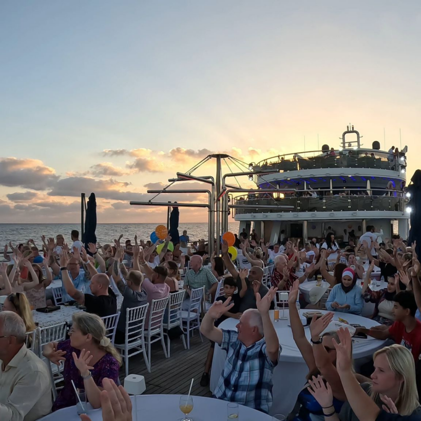 Ocean Vision yacht party fireworks & show night (All Inclusive) - Image 2