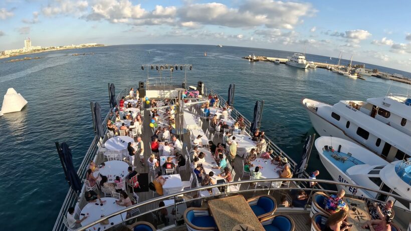 Ocean Vision yacht party fireworks & show night (All Inclusive) - Image 6